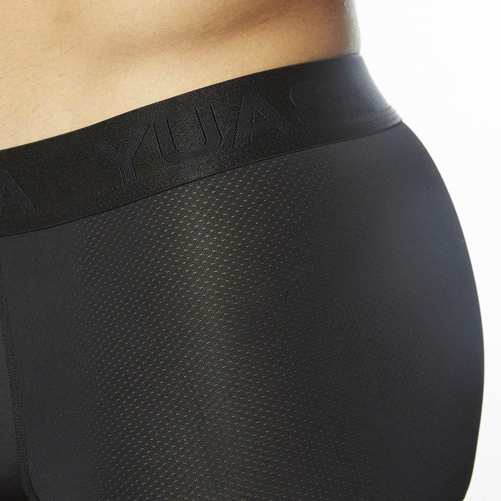 Carbon Mesh Trunk Black